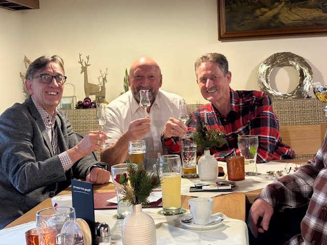 Conny spendiert eine Siegerrunde!